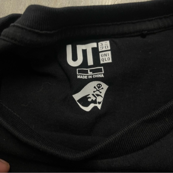 Uniqlo One Piece Tshirt - Picture 3 of 4